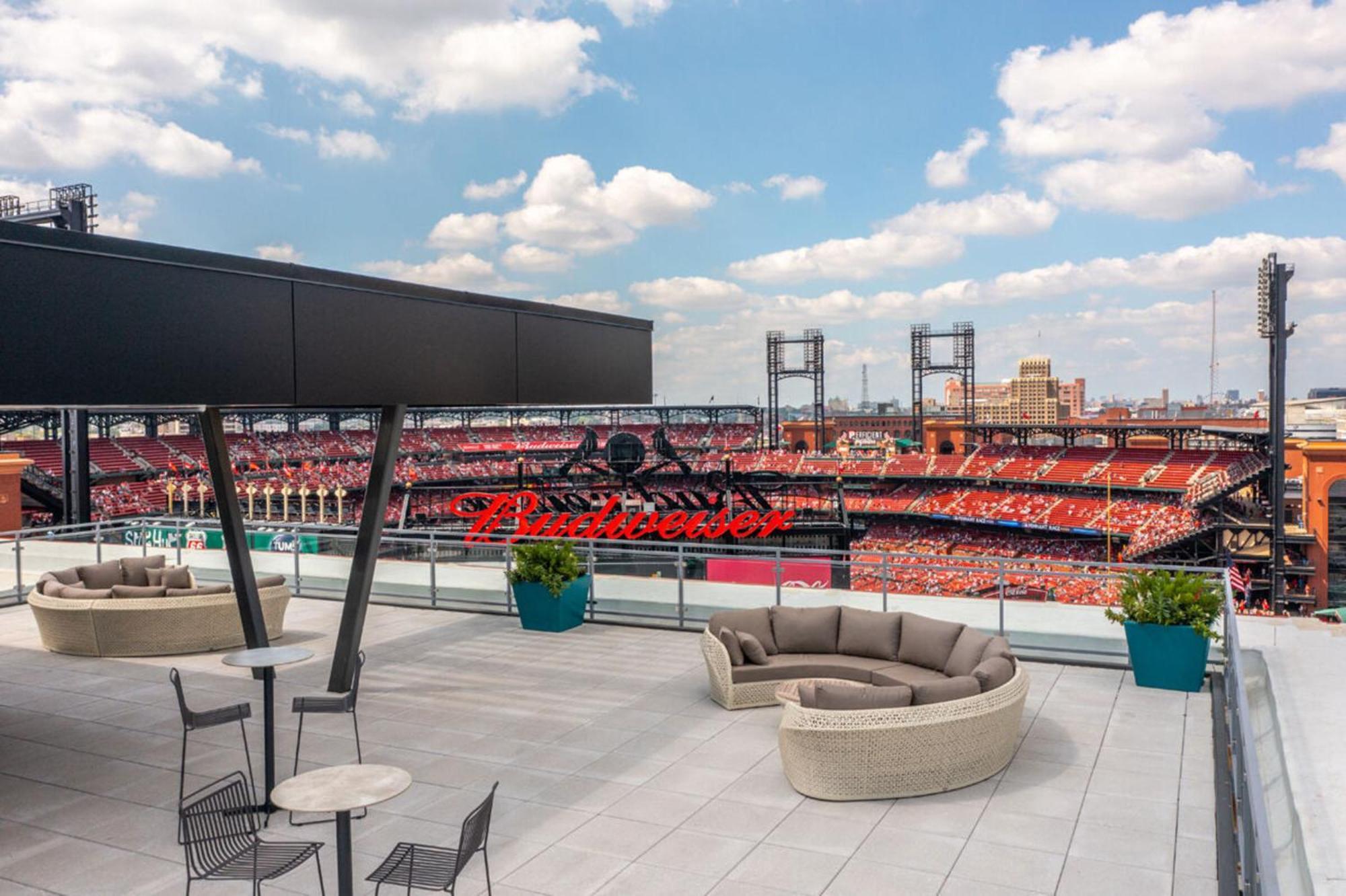St Louis Cardinals Apartments By Barsala Saint Louis Exterior photo