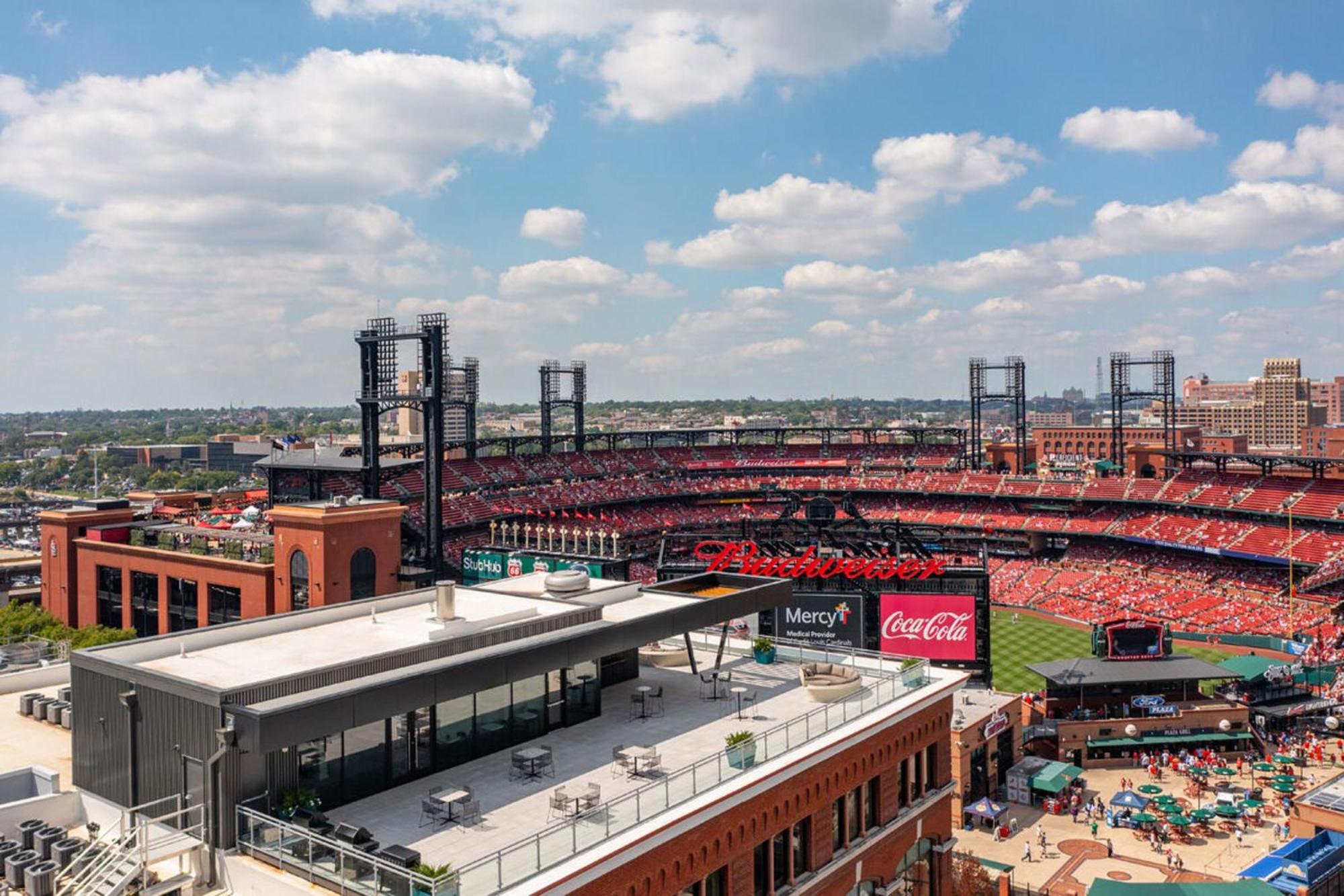 St Louis Cardinals Apartments By Barsala Saint Louis Exterior photo